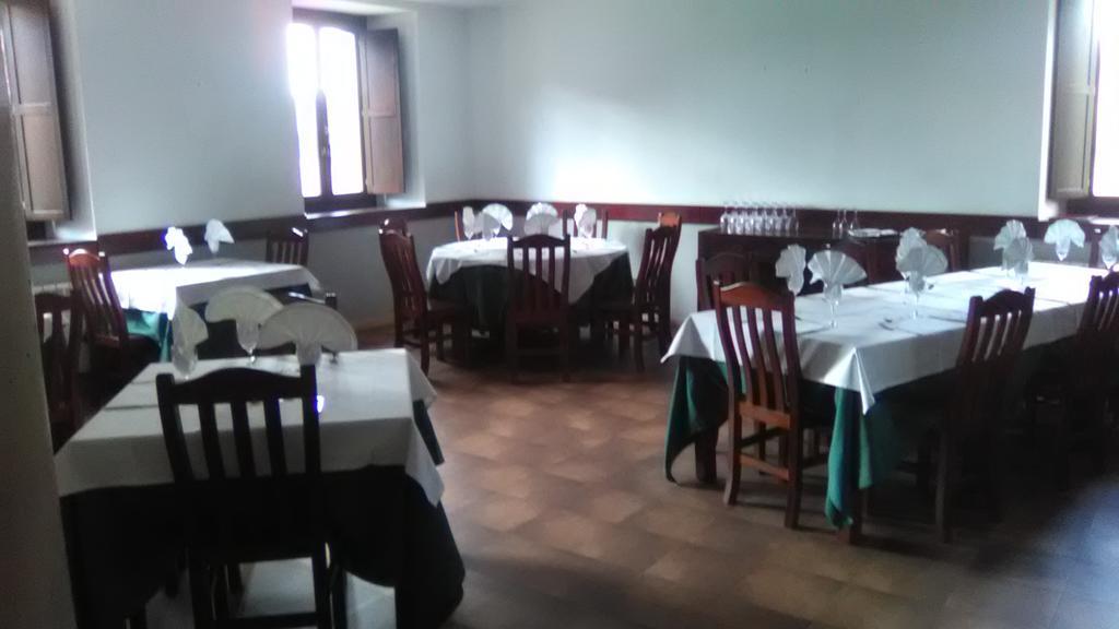 El Albergue Covaleda Esterno foto