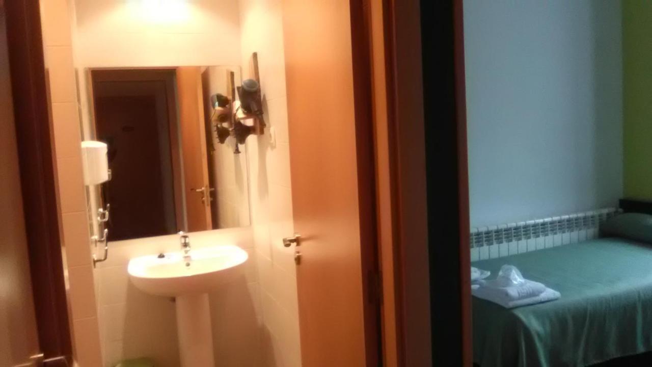 El Albergue Covaleda Esterno foto