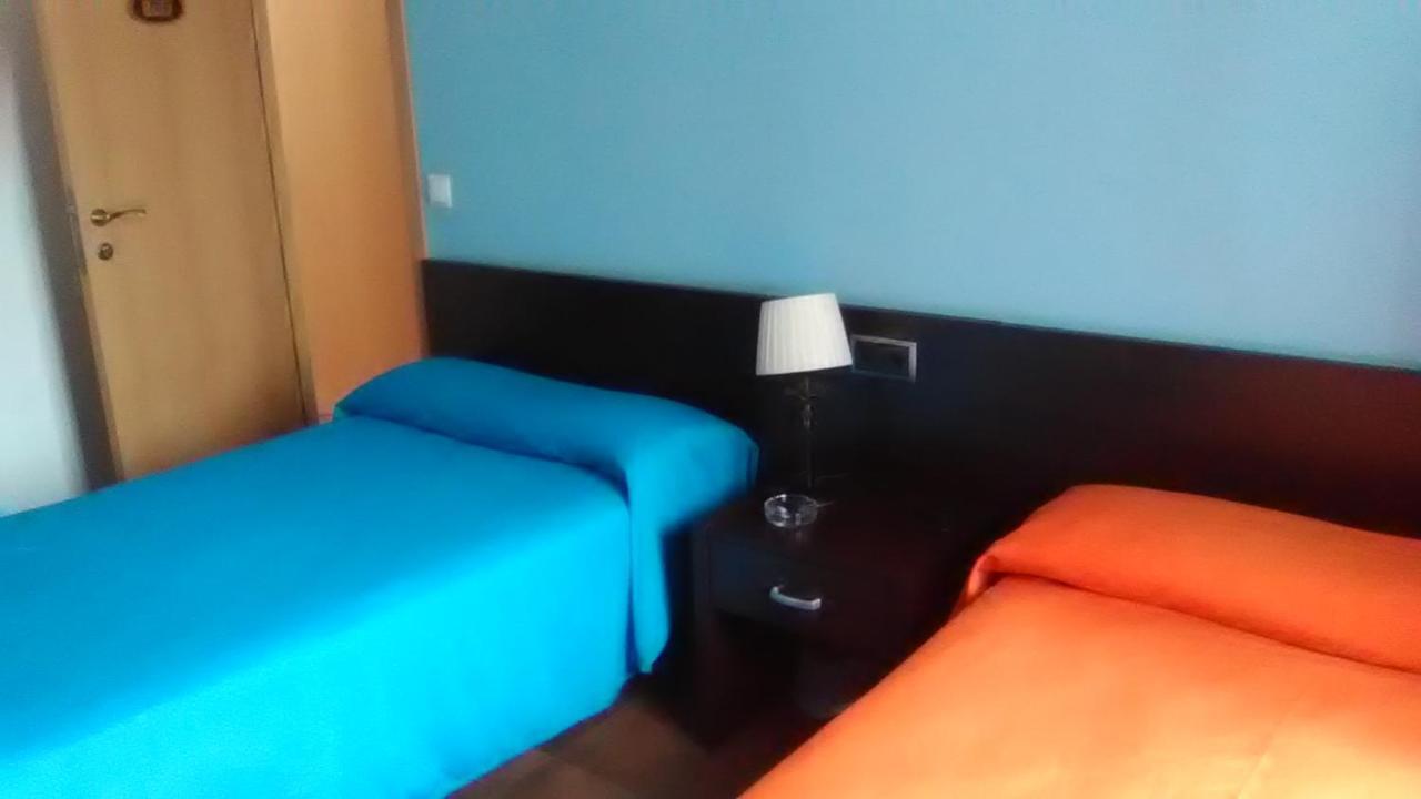 El Albergue Covaleda Esterno foto