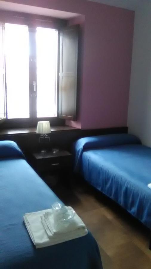 El Albergue Covaleda Esterno foto